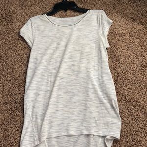 lululemon athletica size 4 shirt